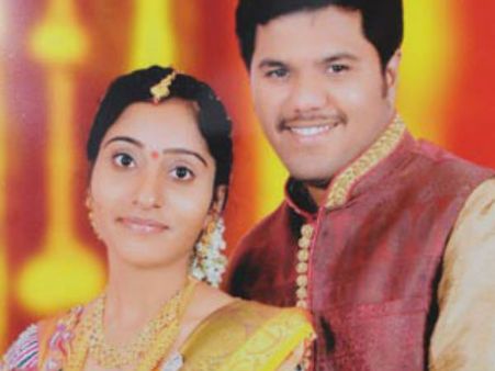 ప్రాణం తీసిన కట్న దాహం: బెంగళూరులో మహిళా టెక్కీ ఆత్మహత్య