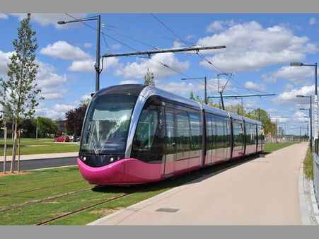 మరో ఆకర్షణ: ఇక హైదరాబాద్‌లోనూ ట్రామ్‌వే, బీఆర్‌టీఎస్(పిక్చర్స్)