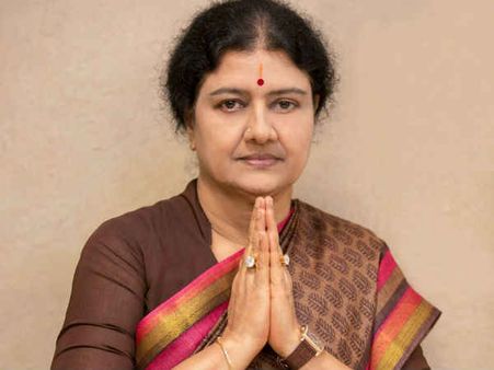 'సీఎం'గా చిన్నమ్మ శశికళ.. జైలులో: సోషల్ మీడియాలో ఇలా..