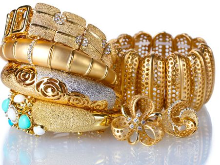 ముసద్దీలాల్ జ్యూయలరీస్ డైరెక్టర్లు అరెస్ట్, 110 కోట్లు బ్యాంకుల్లో డిపాజిట్లు కోసమేనా?