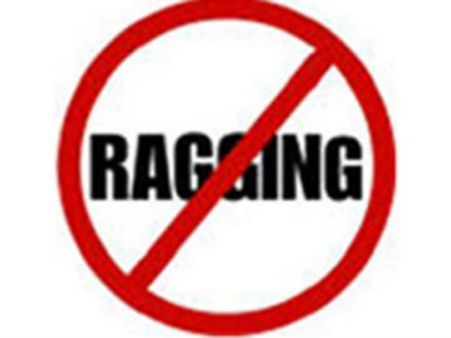 వెంబడించి చిత్రహింసలు: సీనియర్ల దాడిలో స్పృహతప్పిన బీటెక్ విద్యార్థి