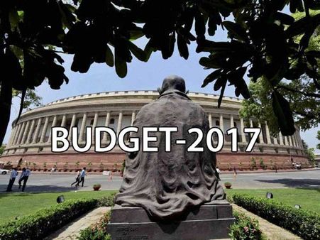 కేంద్ర బడ్జెట్: తగ్గనున్న ఇళ్ల ధరలు, ఆదాయపన్నులో కీలక మార్పులు?