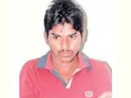 ఆడాళ్లు ప్రేమించాల్సిందే, మగాళ్లు రీచార్జీ...: లేదంటే ఏం చేస్తాడో తెలుసా..