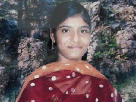 పెళ్లి రద్దు: ఫొటోలు, వీడియోలు చూపిస్తానంటూ బెదరింపు, బీటెక్ విద్యార్థిని ఆత్మహత్య