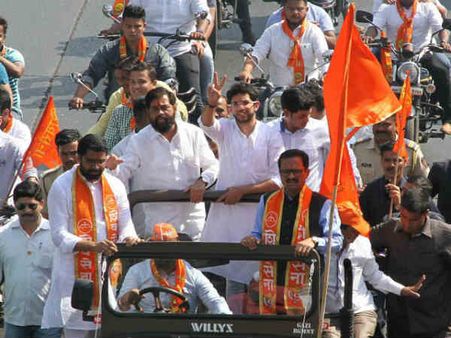 ముంబైలో గెలుపు: మోడీకి మద్దతు, 2 మినహా మహారాష్ట్ర బీజేపీదే!