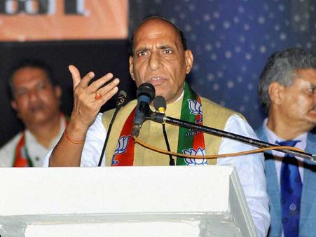 పోలీసులను అదుపు చేయండి, రాజ్ నాథ్ సింగ్ కు సుబ్రమణ్యస్వామి ఫోన్, కారణమదేనా?