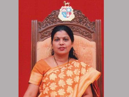 బీఎంసీ రిజల్ట్స్: రికార్డు సృష్టించిన శివసేన మాజీ మేయర్ శ్రద్ధా జాదవ్