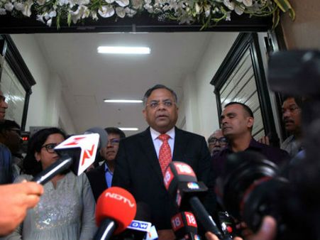 టాటా అధినేతగా గర్వకారణం: చంద్ర సంచలన కామెంట్స్