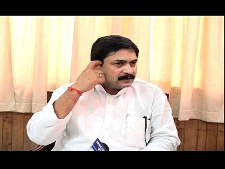 షాక్:సీటు దక్కలేదు, మంత్రి పదవి పోయింది, చివరికిలా ....