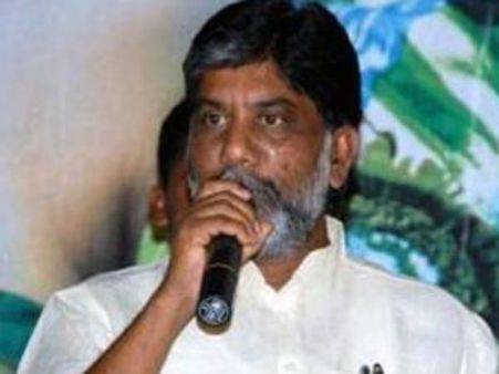 'టిఆర్ఎస్ దోపిడిపై సిబిఐ, ఈడీని ఆశ్రయిస్తాం'