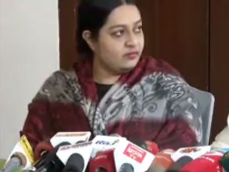 జయలలిత మేనకోడలు దీపా పక్కా వ్యూహంతో పోటీ, పన్నీర్ కూడా !