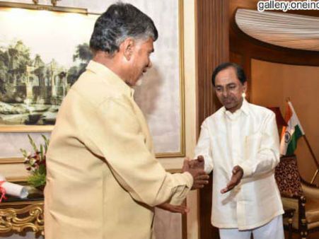 బాబూ! రాజీనామా చెయ్, ఓటుకు నోటులో 48సార్లు నీ పేరు, కేసీఆర్‌తో లాలూచీ'