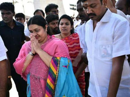 పడవ గుర్తుతో పోటీకి 'సై' అంటున్న దీప: గెలిచేదెవరో?, ఆర్కేనగర్ బరిలో 62మంది..