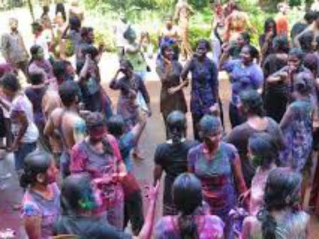 హోలీ విషాదం: మరదలు చల్లిన రంగుతో బావ మృతి