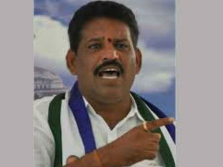 మా వెంటపడి అరెస్ట్ చేసి.. నాని, ఉమలపై ఎందుకిలా?: బాబును ఏకేసిన చెవిరెడ్డి