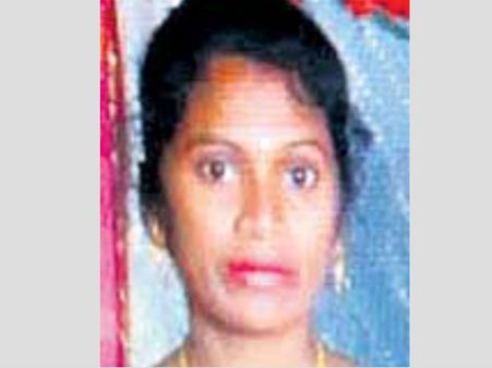 అందమైన ఫొటో.. దొంగ ప్రొఫైల్.. 2600 మందికి గాలం వేసిన మాయ‘లేడీ’