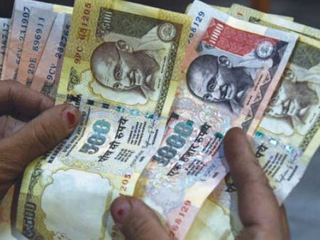 పాత నోట్లు ఉంటే.. పారేసుకోకండి, మరో చాన్స్ ఇవ్వడంపై కేంద్రం యోచన