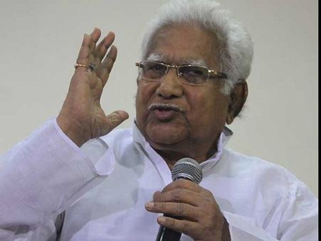 సీనియర్లే క్రమశిక్షణను ఉల్లంఘిస్తున్నారంటూ పాల్వాయి సంచలన వ్యాఖ్యలు