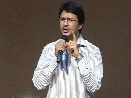 టాలీవుడ్ హీరో స్థలం కబ్జా: నకిలీ డాక్యుమెంట్స్‌తో మాయ!