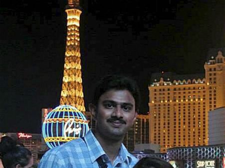 శ్రీనివాస్ కూచిభొట్ల జయంతి: 'ఎన్నారై పేరెంట్స్' కొవ్వొత్తుల ర్యాలీ