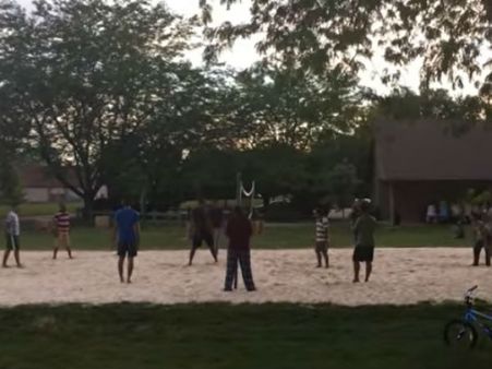 ఆక్రమించేస్తున్నారు: భారతీయులపై అమెరికాలో విద్వేష వీడియో కలకలం