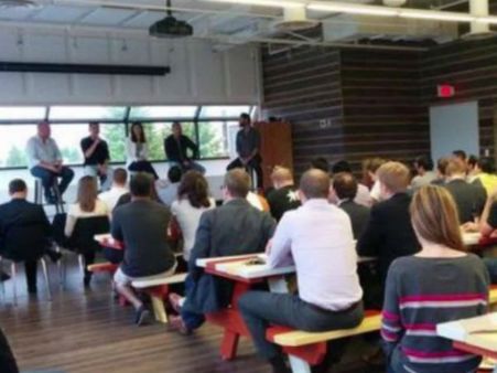 అభద్రతాభావంలో హెచ్‌ - 4 వీసా హోల్డర్లు