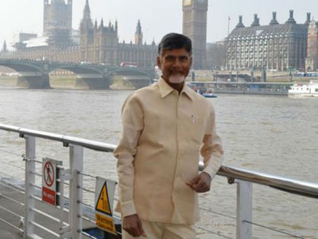 దుబారా రూ.100కోట్లు, ఇదేం లెక్క బాబు!, జాతీయ మీడియానే నివ్వెరపోతోంది!