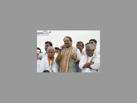 రూ.2 లక్షల వరకు పంటరుణాన్ని ఒకేసారి మాఫీ చేస్తాం: ఉత్తమ్