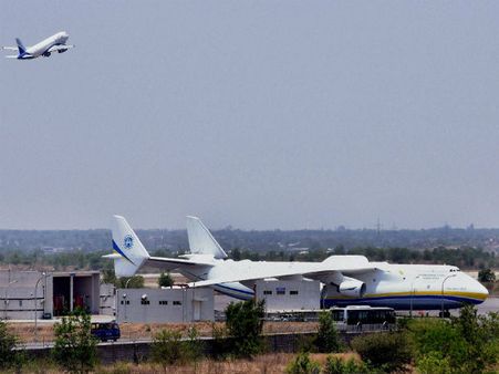 హైజాక్ కుట్ర: శంషాబాద్ సహా మూడు విమానశ్రయాల్లో హైఅలర్ట్..