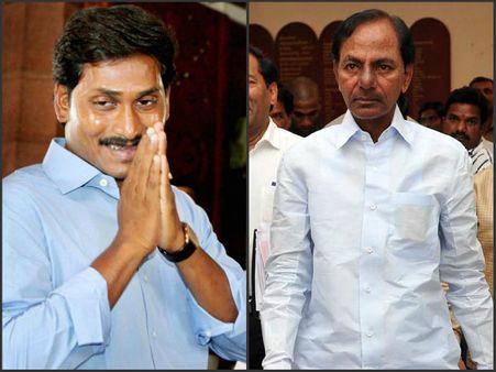 పొలిటికల్ పంచ్.. కేసీఆర్ మాటేమిటి!: వైసిపి మధు, జగన్ ఎంతిస్తున్నారు.. రవికిరణ్‌తో పోలీసులు