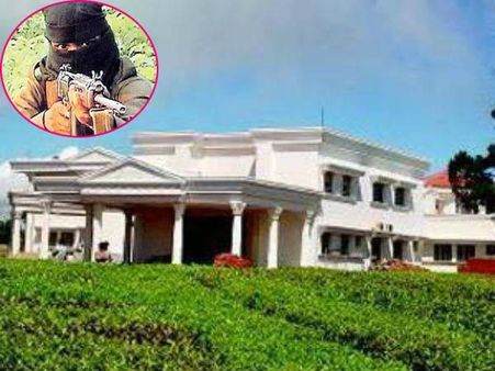 జయలలిత కొడనాడు ఎస్టేట్ లో బ్లాక్ మనీ ? మావోయిస్టులు దాడి చేశారని !