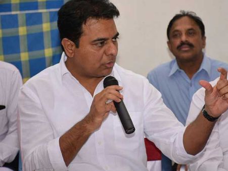 వాల్ మార్ట్‌తో ఒప్పందం: రాష్ట్రంలో 10స్టోర్లు, 20వేల ఉద్యోగాలు!