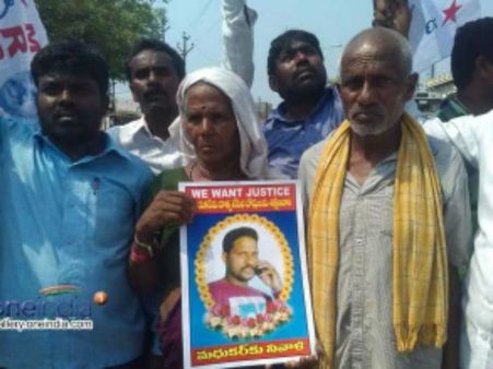 'మంథని' మరవకముందే: మరో దళిత యువకునిపై హత్యాయత్నం.. జాగృతి కన్వీనర్‌పై ఆరోపణలు