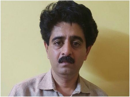 అల్లుడా మజకా: కాంగ్రెస్ కు షాక్: 9 కోట్ల పాతనోట్లు సీజ్, మాకు తెలీదు !