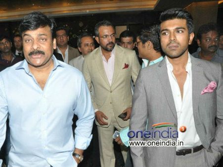 రామ్ చరణ్ ఝలక్!: తమ్ముడి బాటలో చిరంజీవి యూటర్న్ తీసుకుంటారా?