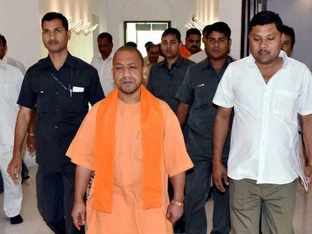 రూ.3 లకే బ్రేక్ ఫాస్ట్, రూ.5 లకే భోజనం:యోగి ఆధిత్యనాథ్ బంపర్ ఆఫర్