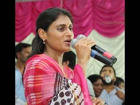 షర్మిల మాటేమిటి? క్రిమినల్ రవికిరణ్‌కు జగన్ శాలరీ: టిడిపి సూటి ప్రశ్న