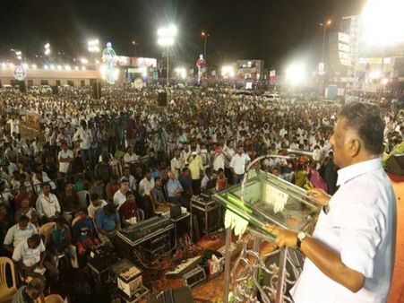 షాక్: సీఎం పబ్లిక్ మీటింగ్ కు వంద మంది: పన్నీర్ సెల్వం మీటింగ్ కు లక్ష మంది !