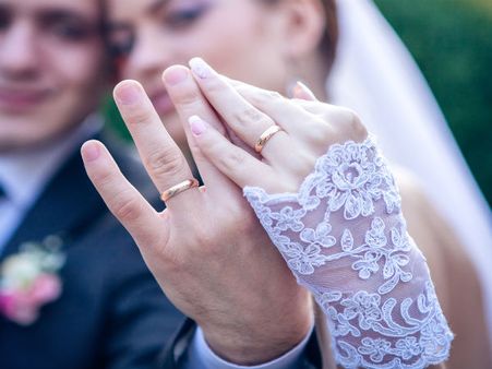 నేనిప్పుడు గర్భవతిని.. పాయింట్ బ్లాక్‌లో గన్ గురిపెట్టి మరీ!, పెళ్లిలో షాకింగ్ ఘటన