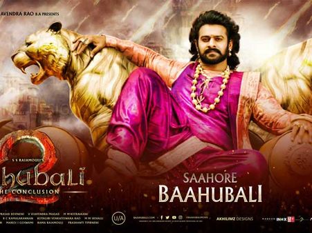 బాహుబలి-2 చూసిన సీఎం: రూ. 50 వేలకు టిక్కెట్లు ! దుమ్మెత్తిపోశారు, అయితే ?