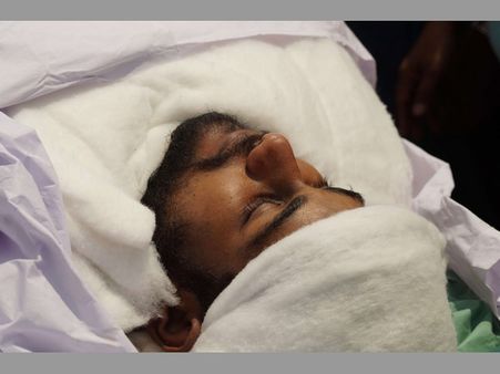 నారాయణ కొడుకు మృతి: కేటీఆర్, లోకేష్ సహా నేతల దిగ్భ్రాంతి, పరామర్శించిన పవన్