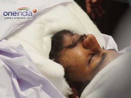 జర్మనీ నుంచి వచ్చి.. నిషిత్ 'డెత్ స్పాట్'ను పరిశీలించిన బెంజ్ ప్రతినిధులు!