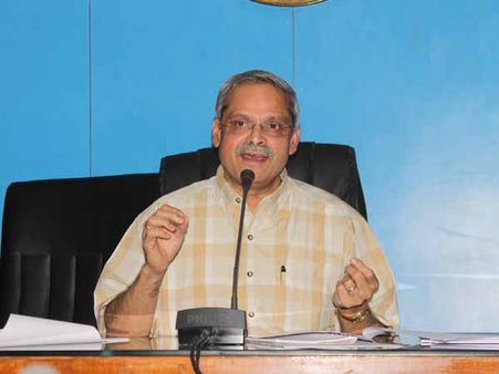 కలకలం రేపిన పరకాల తీర్మానం: చంద్రబాబు వివరణ