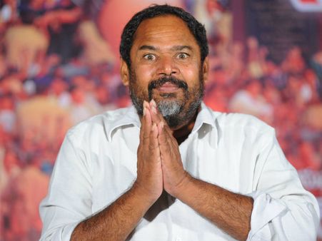 నా కోసం టీడీపీ, కాంగ్రెస్‌లు పోటీ, దండం పెట్టేశా: ఆర్ నారాయణమూర్తి