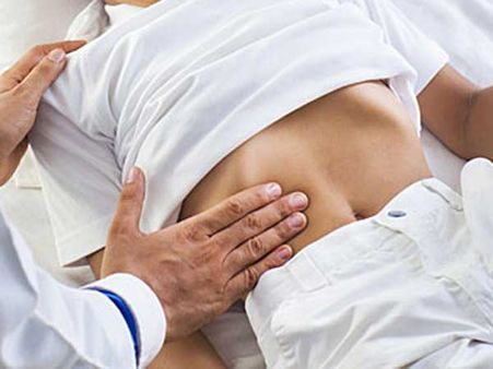 రోజు రోజుకీ ఉబ్బిపోతున్న పసివాడి పొట్ట! చివరికి ఏమవుతుందో?