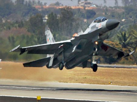 సుఖోయ్‌ సమస్యలు: పక్కకు తప్పించాలని యోచిస్తున్న ఐఏఎఫ్?