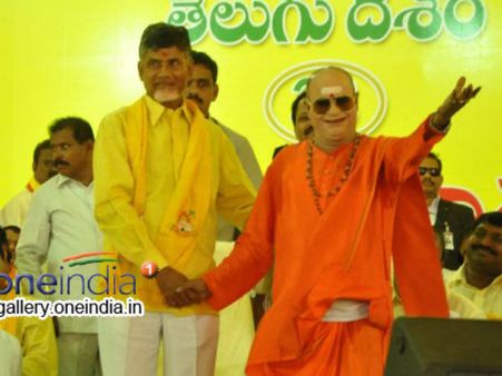 ప్రారంభమైన తెలంగాణ టిడిపి మహానాడు, గైరాజరైన ఎమ్మెల్యే ఆర్. కృష్ణయ్య