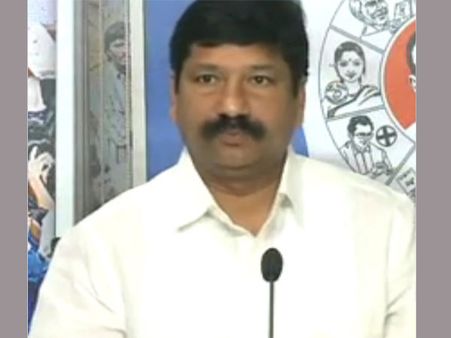 గోల్డ్ స్టోన్ ప్రసాద్, దీపక్ రెడ్డిలు బాబుకు పెట్టుబడిదారులు: జోగురమేష్