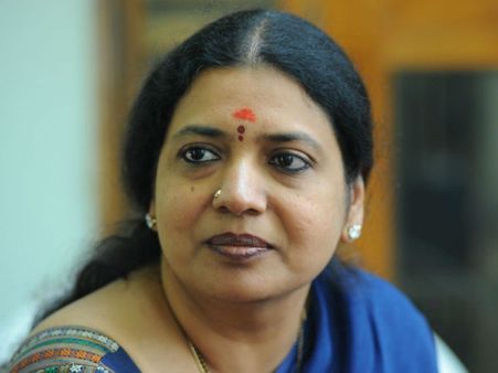 నా సోదరుడు ఆసుపత్రిలో ఉన్నాడు.. నోట్ల మార్పిడితో అతనికి సంబంధం లేదు: జీవిత