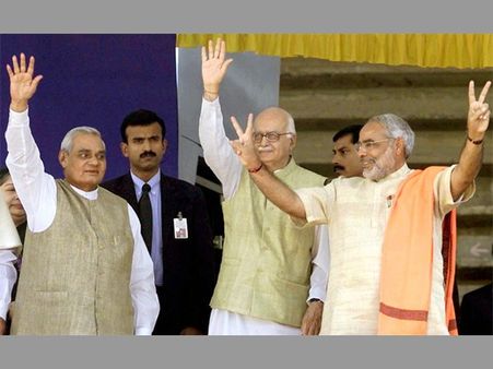 ఆత్మరక్షణ షరా మామూలే: వాజ్‌పేయి నుంచి మోదీ.. శివరాజ్ వరకు ఇదే దారి